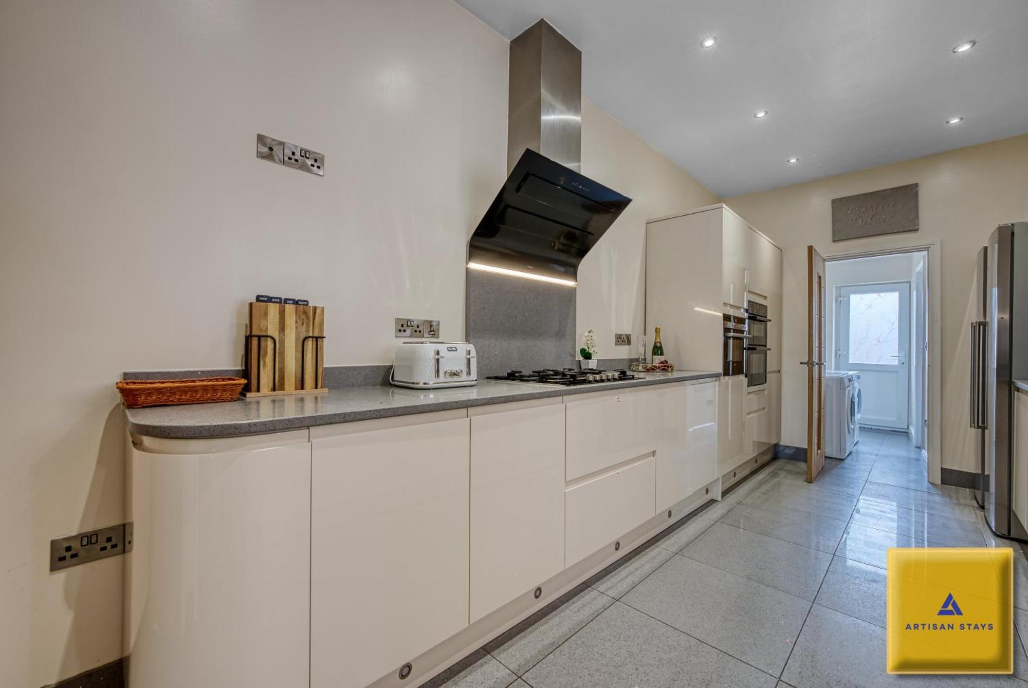 4 Bedroom, 6 Beds, 3 Bathrooms, Near Nec & Birmingham Airport, Business, Contractor And Family Friendly, Free Wi-Fi, Free Parking Coventry Exteriér fotografie